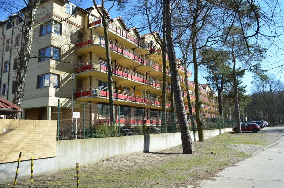 Apartament Zdrojowa U Heleny 斯维诺乌伊希切 外观 照片